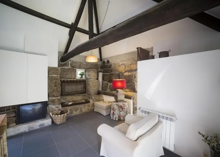 Fumeiro Hébergement de vacances *