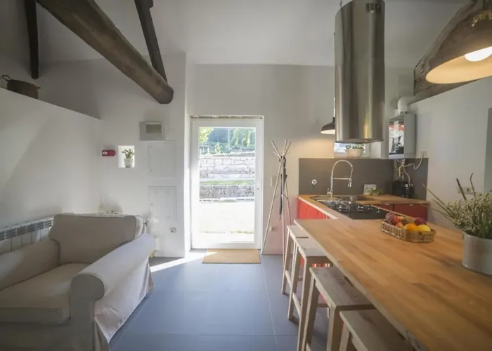 Holiday home Fumeiro *